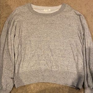 5/$25 grey gap sweatshirt